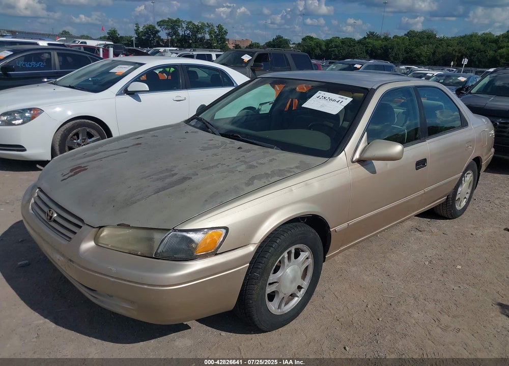 1998 TOYOTA CAMRY LE VIN: 4T1BG22K4WU192552