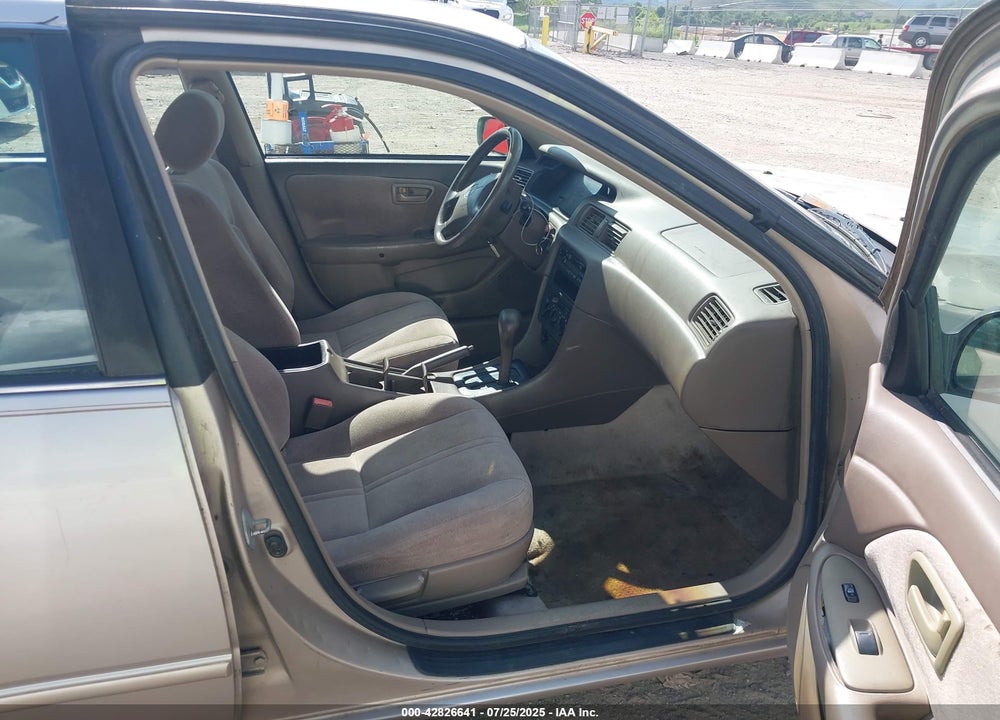 1998 TOYOTA CAMRY LE VIN: 4T1BG22K4WU192552