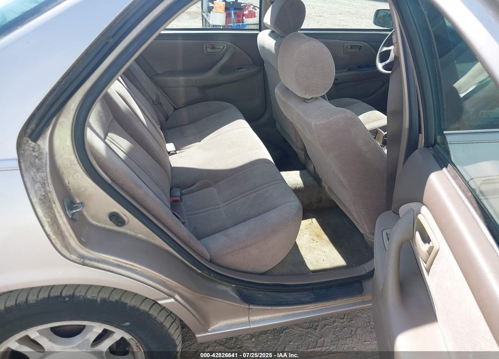 1998 TOYOTA CAMRY LE VIN: 4T1BG22K4WU192552