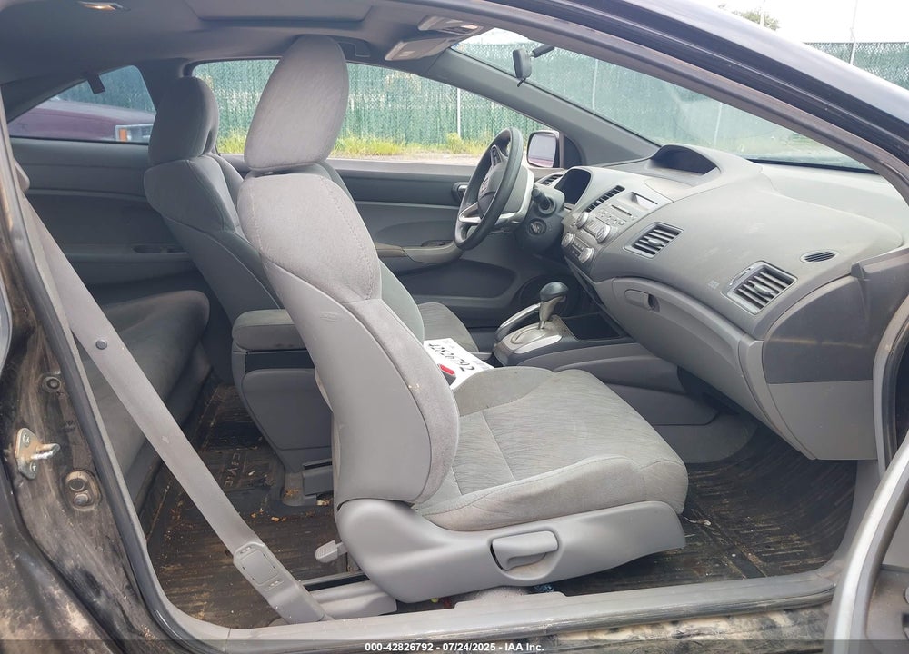 2008 HONDA CIVIC VIN: 2HGFG12878H561948