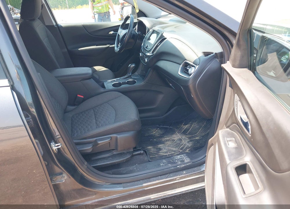 2019 CHEVROLET EQUINOX VIN: 3GNAXVEX4KS632005