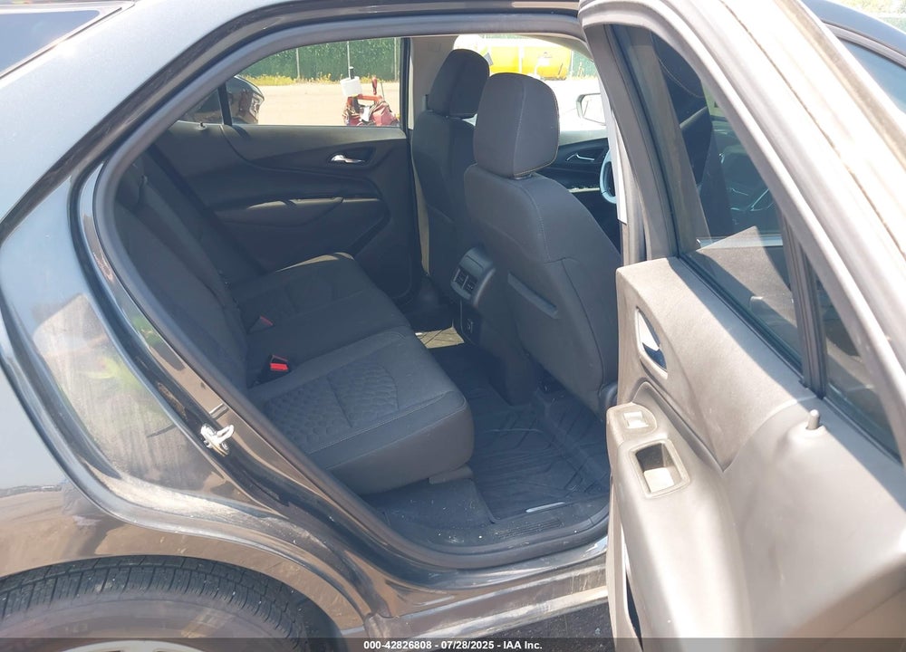2019 CHEVROLET EQUINOX VIN: 3GNAXVEX4KS632005