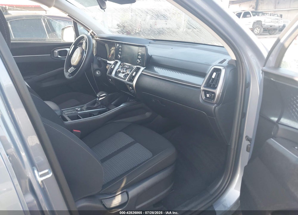 2022 KIA SORENTO VIN: 5XYRG4LC2NG098661