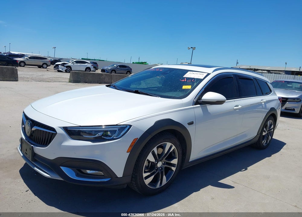 2018 BUICK REGAL TOURX ESSENCE VIN: W04GV8SX5J1096190
