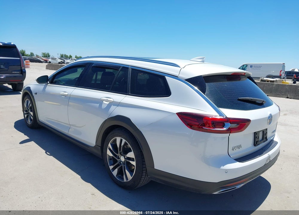 2018 BUICK REGAL TOURX ESSENCE VIN: W04GV8SX5J1096190