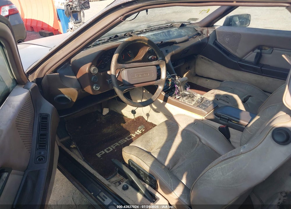 1983 PORSCHE 928 S VIN: WP0JB0924DS860691