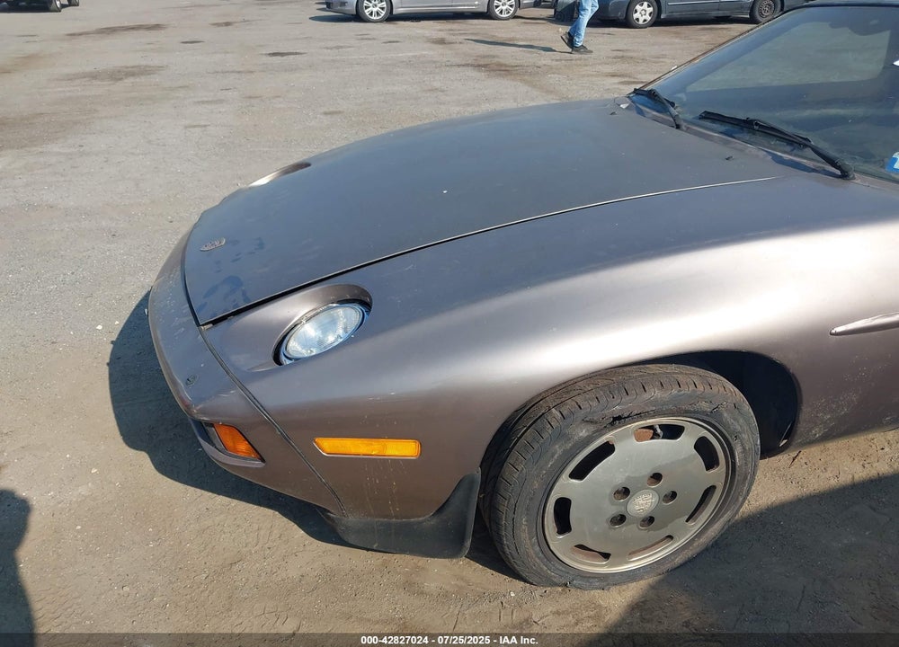 1983 PORSCHE 928 S VIN: WP0JB0924DS860691