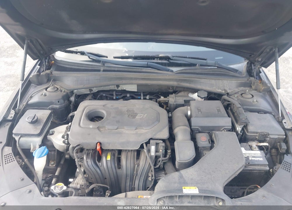 2018 KIA OPTIMA VIN: KNAGT4L37J5235807