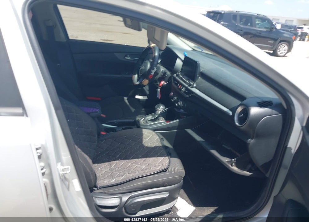 2020 KIA FORTE VIN: 3KPF24AD1LE153785