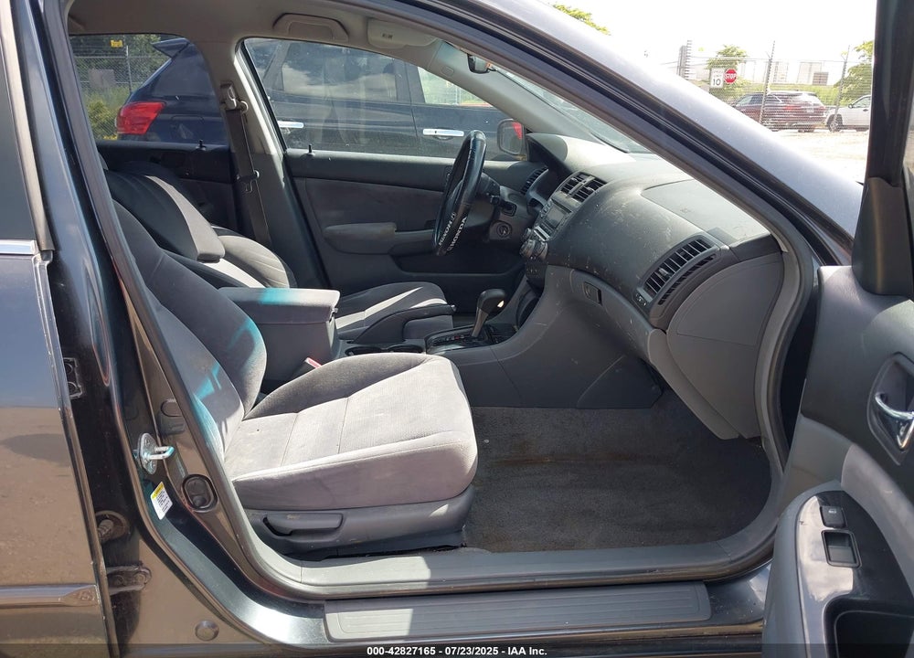 2007 HONDA ACCORD VIN: JHMCM563X7C009635