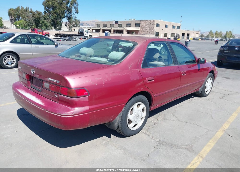 1998 TOYOTA CAMRY VIN: JT2BF28K8W0118890