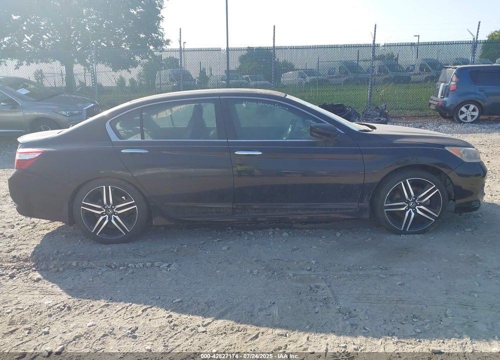 2016 HONDA ACCORD VIN: 1HGCR2F51GA015548