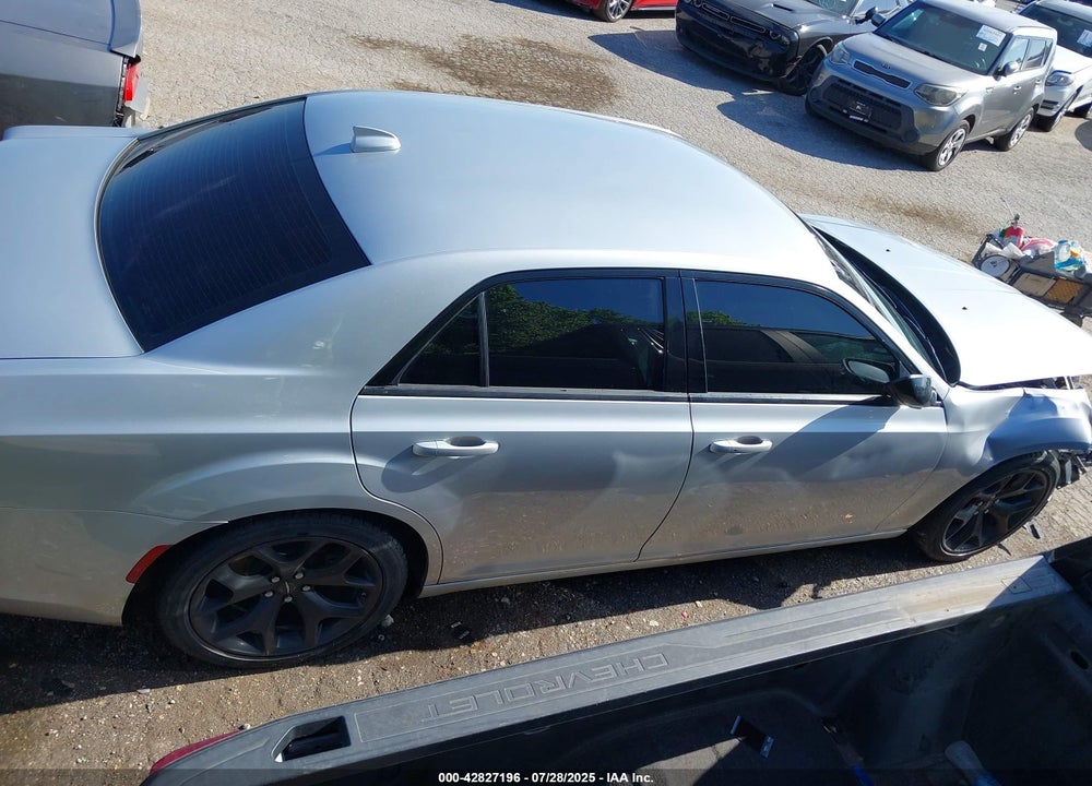 2022 CHRYSLER 300 VIN: 2C3CCAAG0NH170856