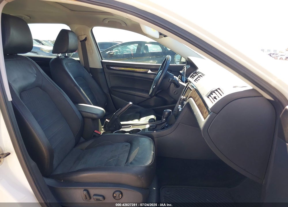 2014 VOLKSWAGEN PASSAT VIN: 1VWCN7A36EC095327