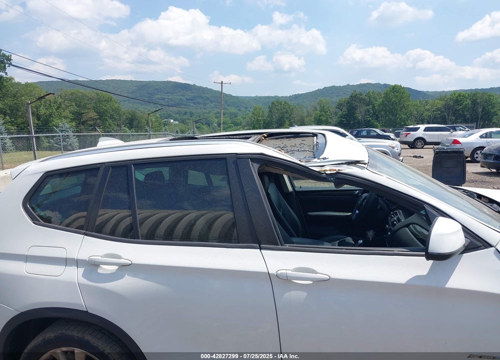 2017 BMW X3 VIN: 5UXWX9C36H0W72185