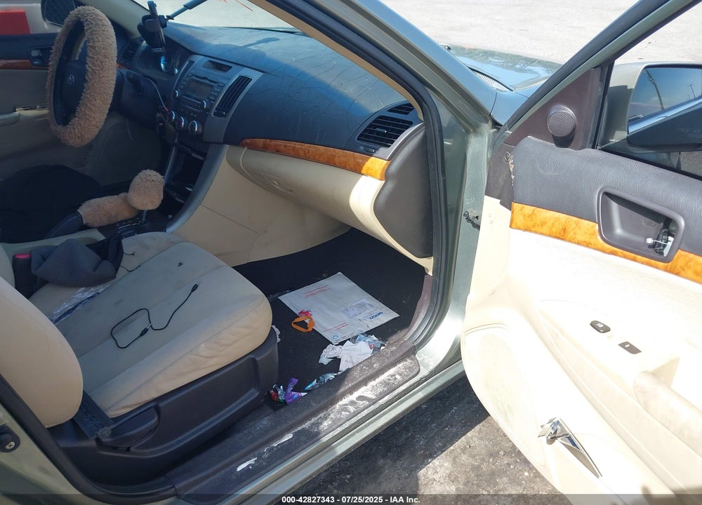 2010 HYUNDAI SONATA VIN: 5NPET4AC5AH618173