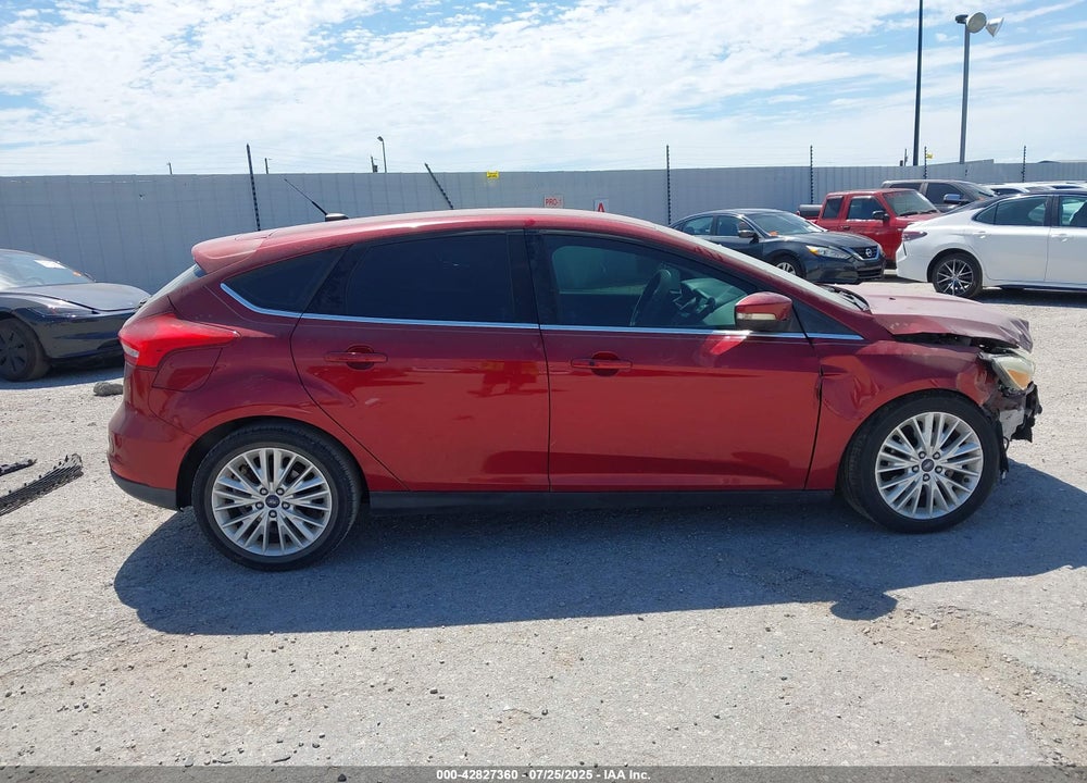 2016 FORD FOCUS VIN: 1FADP3N27GL256143