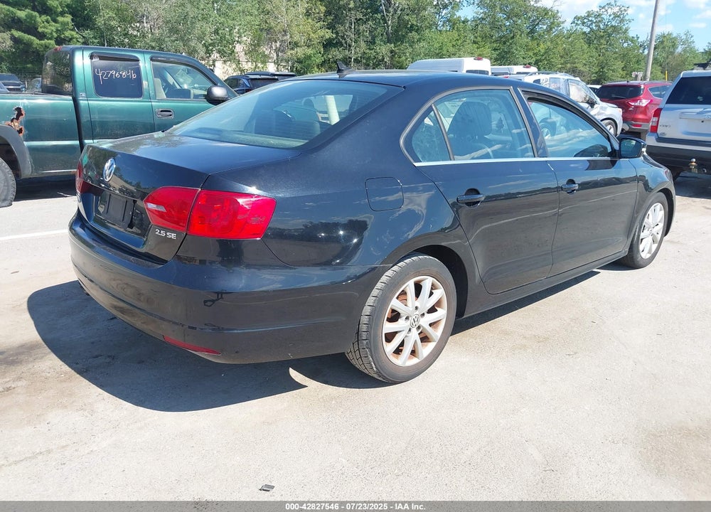 2013 VOLKSWAGEN JETTA VIN: 3VWDP7AJXDM212286