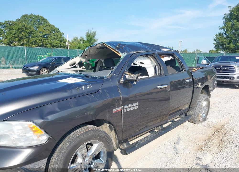2017 RAM 1500 VIN: 3C6RR7LT2HG544851