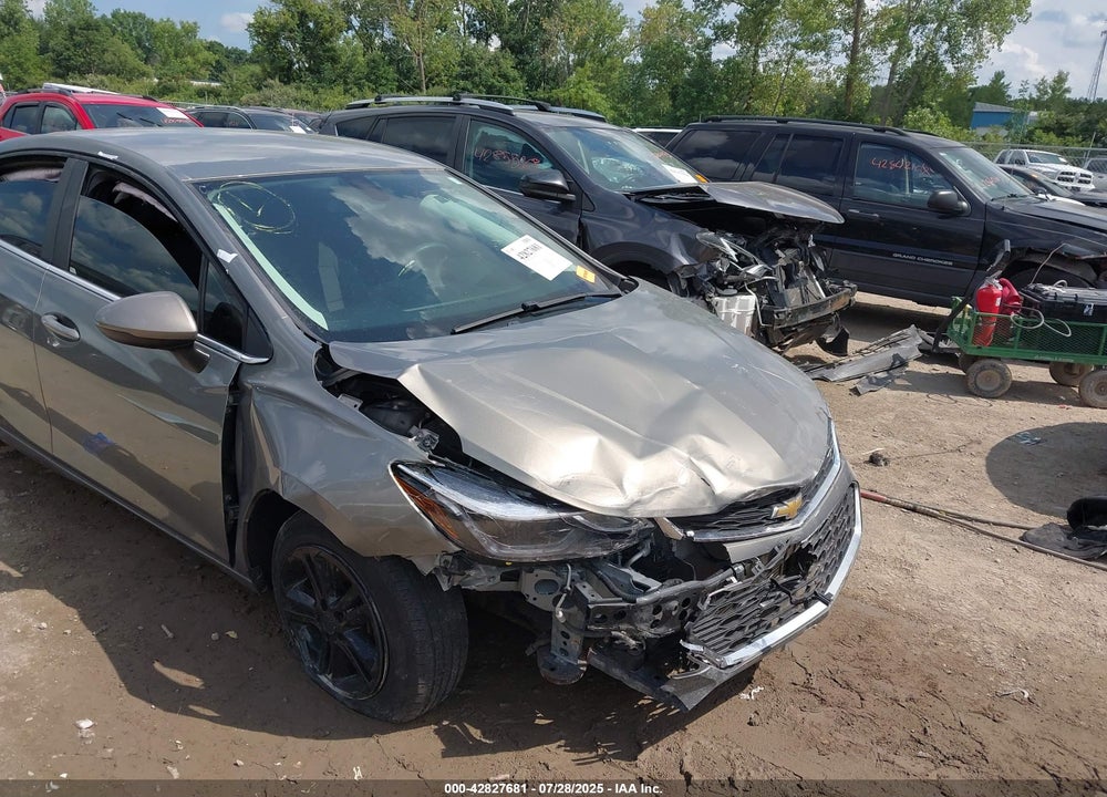 2017 CHEVROLET CRUZE VIN: 1G1BE5SM0H7117256
