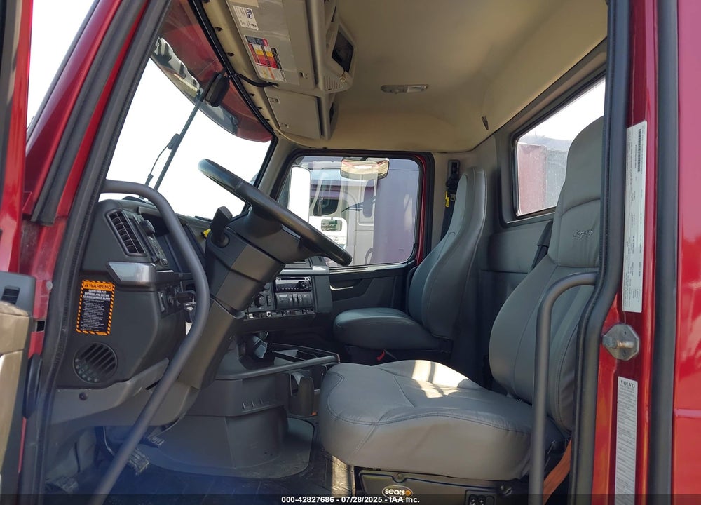 2019 VOLVO VNL VIN: 4V4NC9EG7KN204764