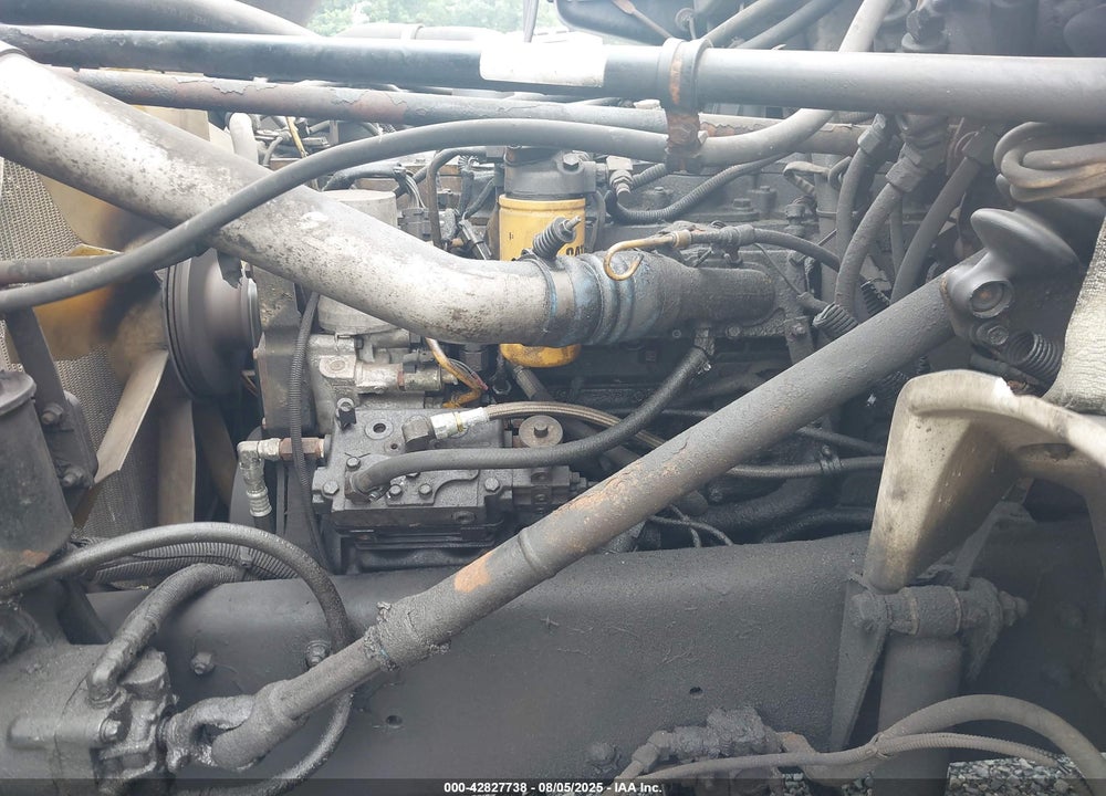 2000 FREIGHTLINER MEDIUM CONVENTIONAL VIN: 1FVXJJCB0YHF88971