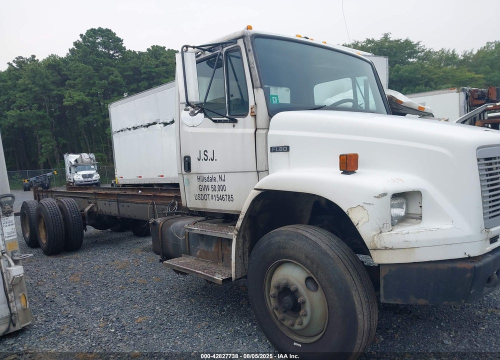 2000 FREIGHTLINER MEDIUM CONVENTIONAL VIN: 1FVXJJCB0YHF88971