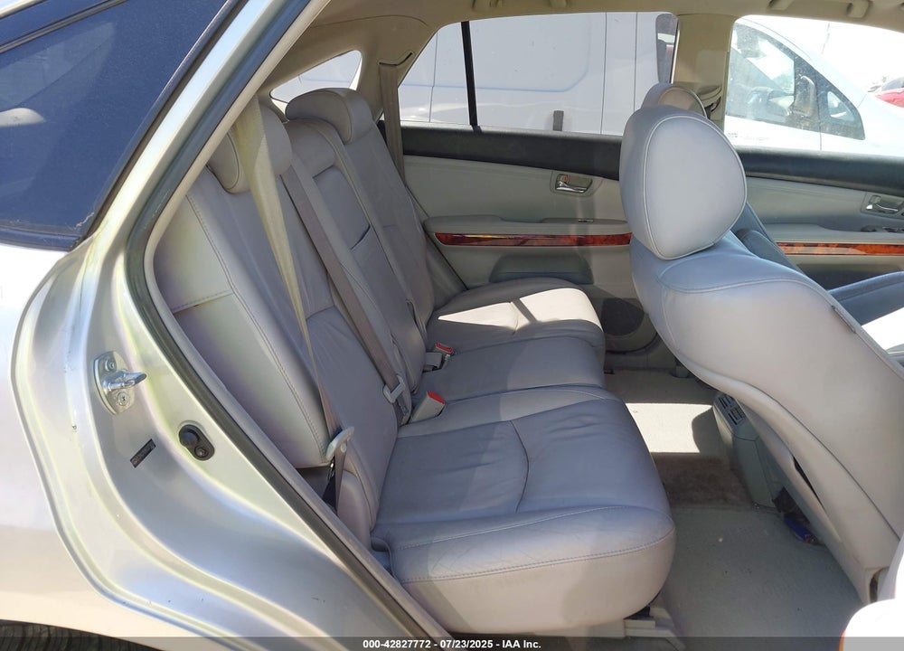 2005 LEXUS RX 330 VIN: 2T2HA31U95C075033