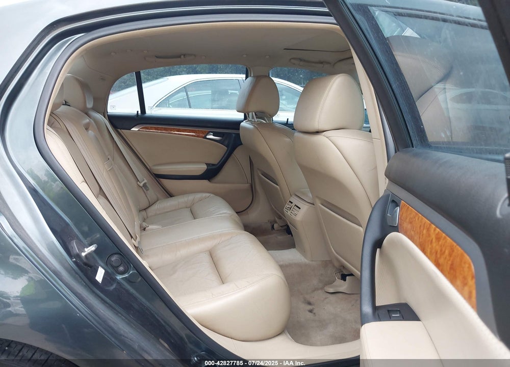 2005 ACURA TL VIN: 19UUA66215A025518