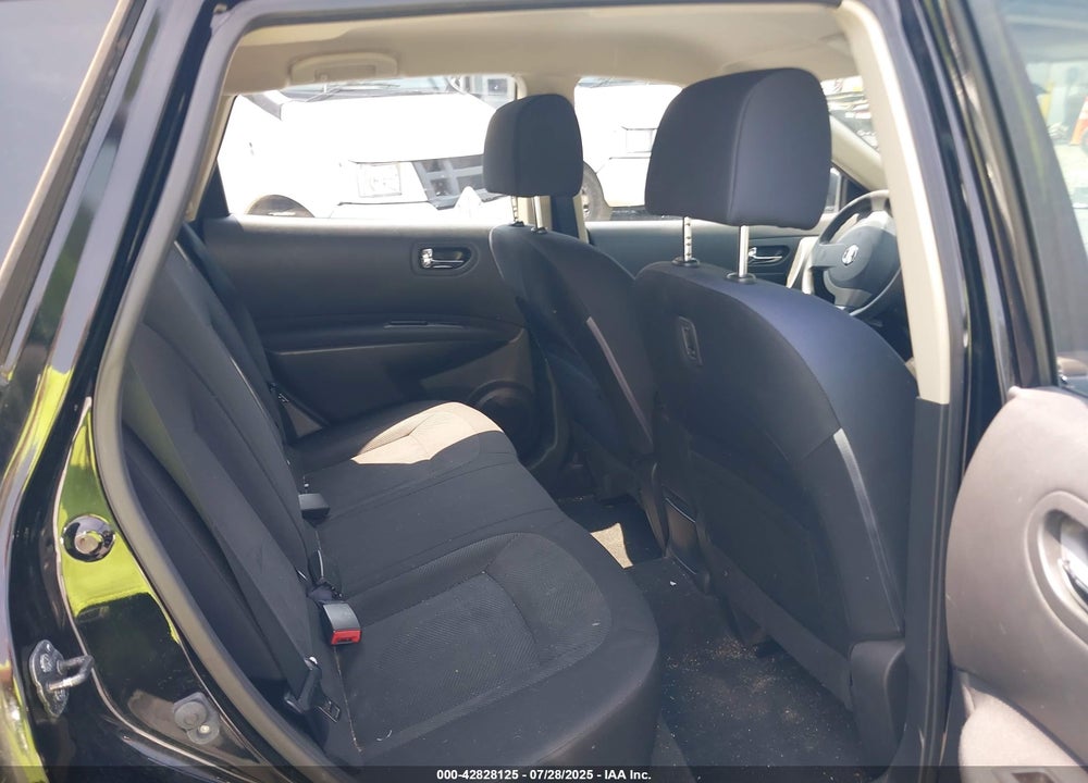 2015 NISSAN ROGUE VIN: JN8AS5MV3FW770964