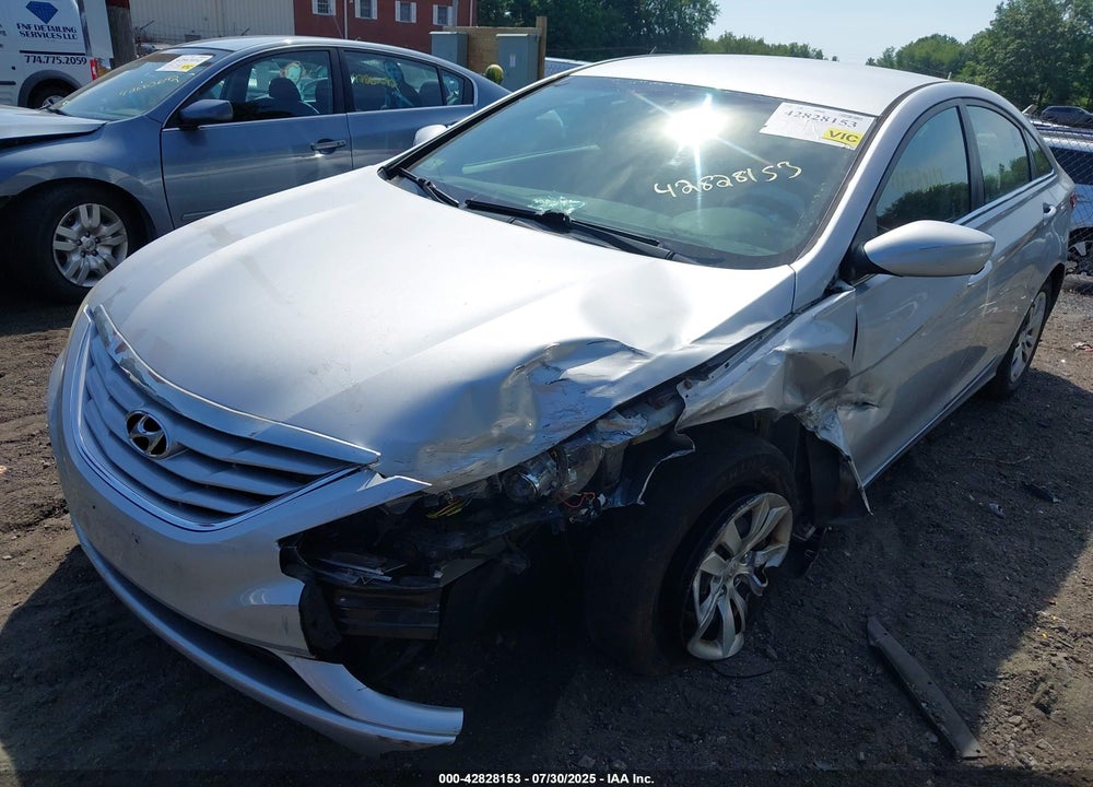 2012 HYUNDAI SONATA VIN: 5NPEB4AC5CH449746