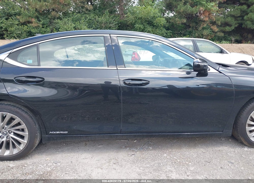 2022 LEXUS ES 300H LUXURY VIN: 58AEA1C10NU024364