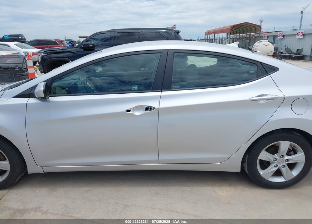 2013 HYUNDAI ELANTRA GLS VIN: KMHDH4AE2DU572838