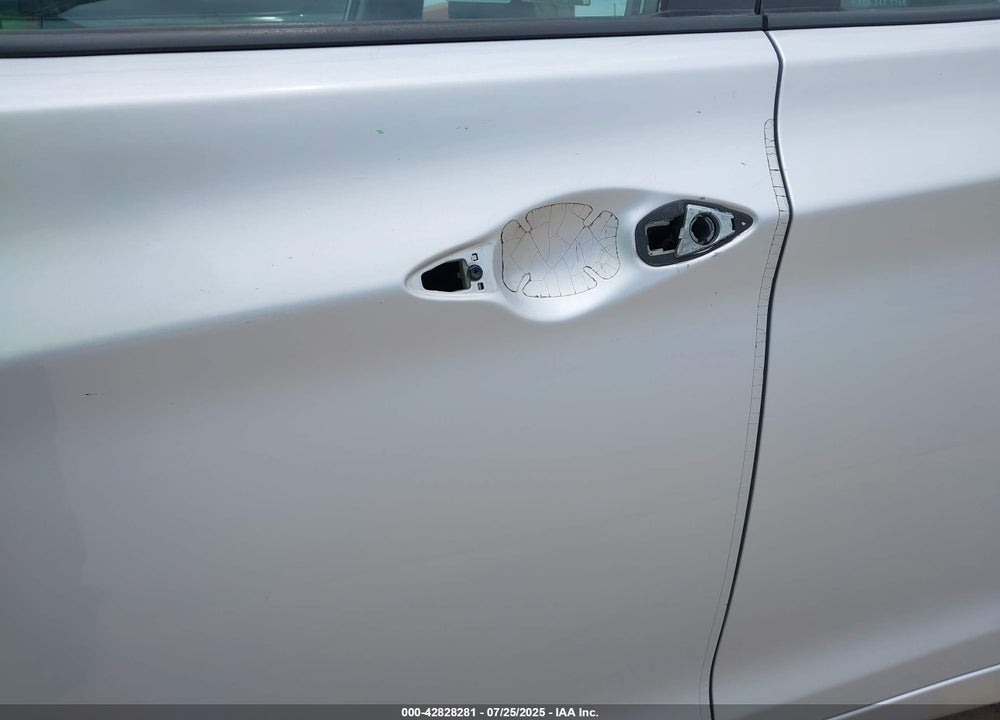 2013 HYUNDAI ELANTRA GLS VIN: KMHDH4AE2DU572838
