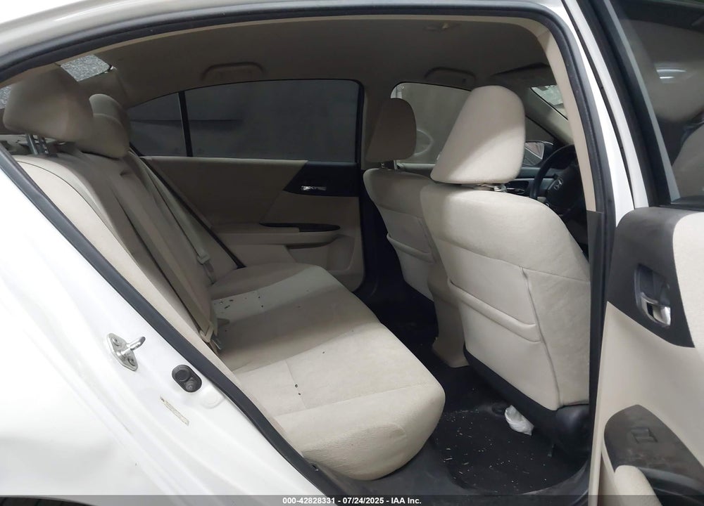 2013 HONDA ACCORD VIN: 1HGCR2F33DA211310