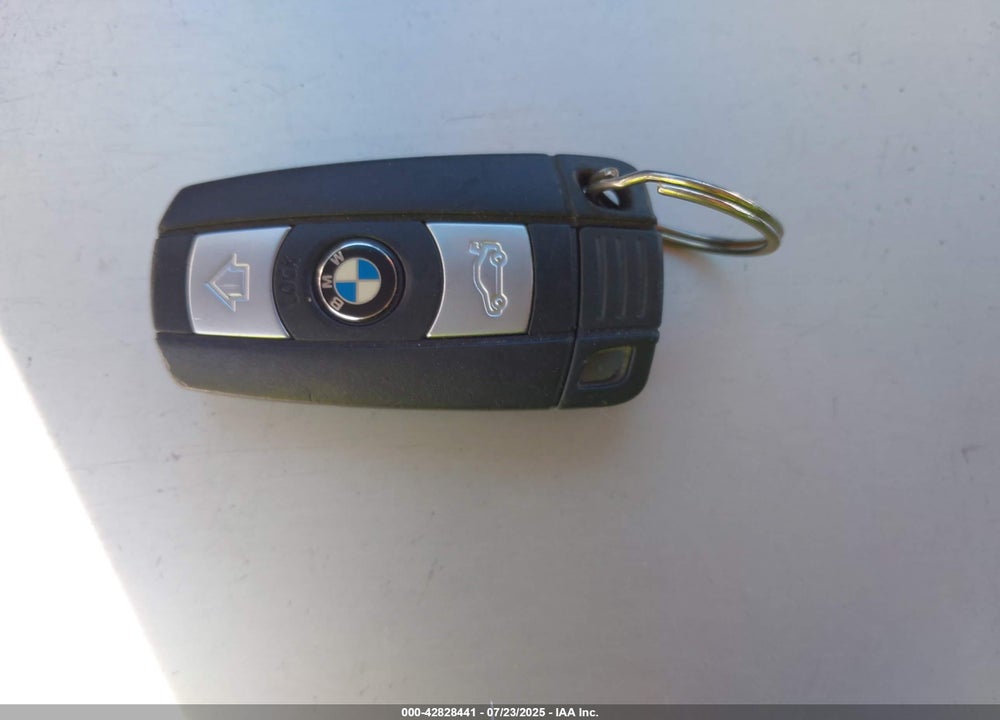 2011 BMW X5 VIN: 5UXZW0C5XBL656204
