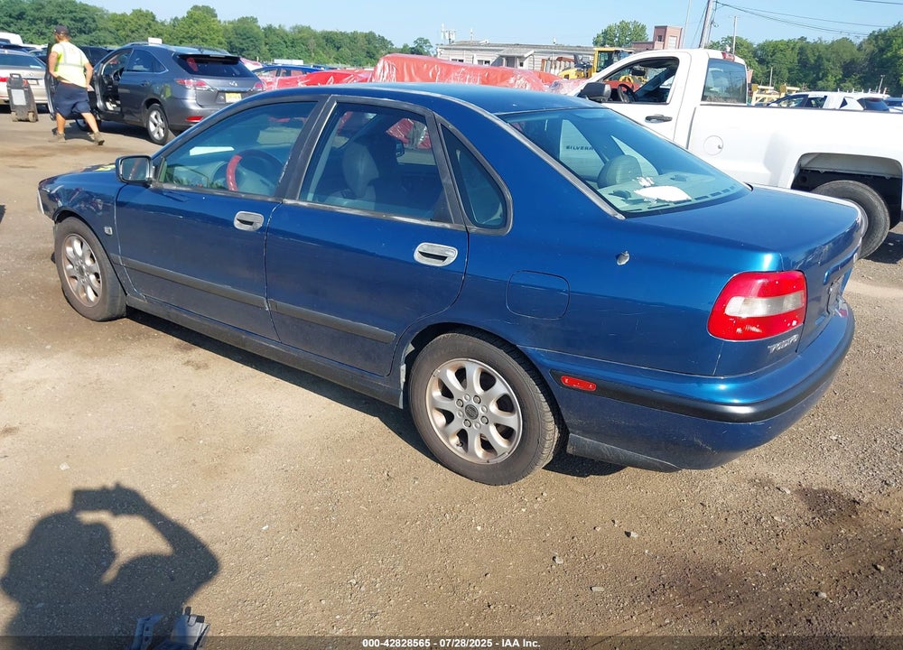 2000 VOLVO S40 A/AS VIN: YV1VS2559YF481319