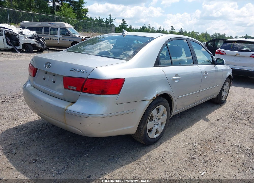 2009 HYUNDAI SONATA VIN: 5NPET46C39H441675