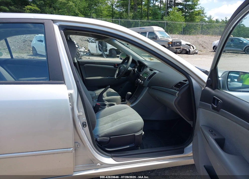 2009 HYUNDAI SONATA VIN: 5NPET46C39H441675