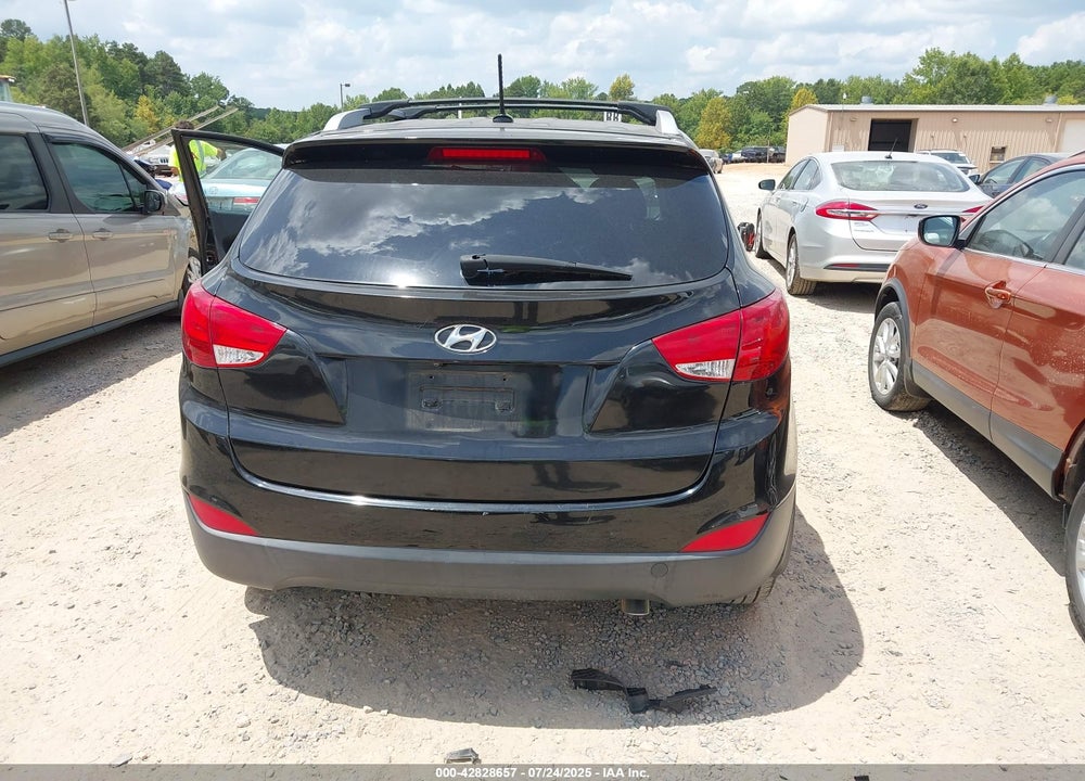 2015 HYUNDAI TUCSON SE VIN: KM8JU3AG2FU101382