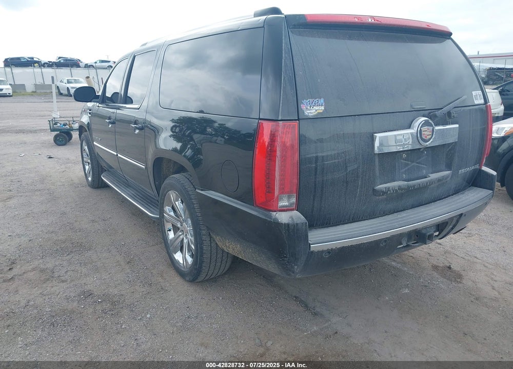 2014 CADILLAC ESCALADE ESV VIN: 1GYS4HEFXER197815