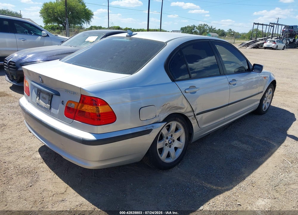 2005 BMW 325I VIN: WBAET37435NJ89581