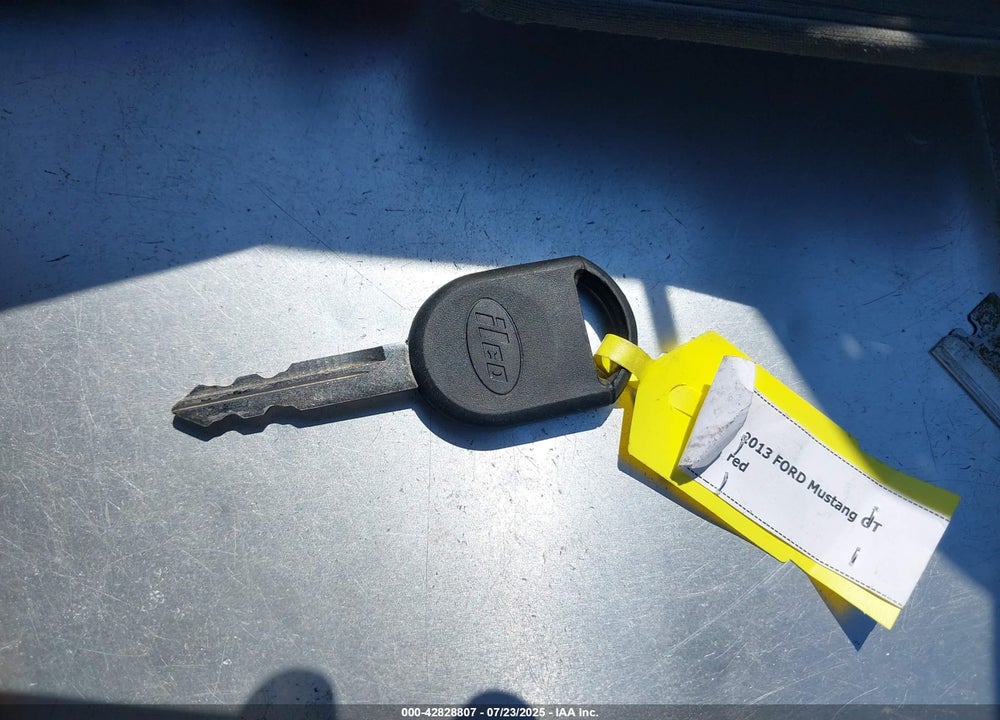 2013 FORD MUSTANG VIN: 1ZVBP8CF1D5262506