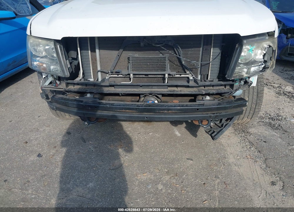 2014 CHEVROLET TAHOE VIN: 1GNLC2E02ER210120