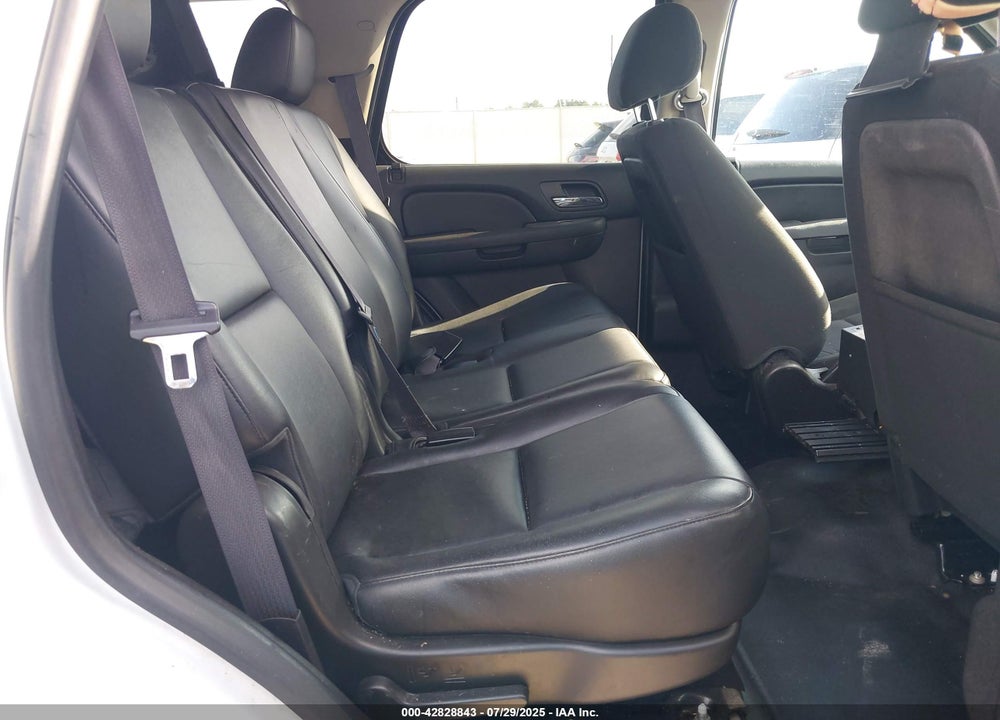 2014 CHEVROLET TAHOE VIN: 1GNLC2E02ER210120