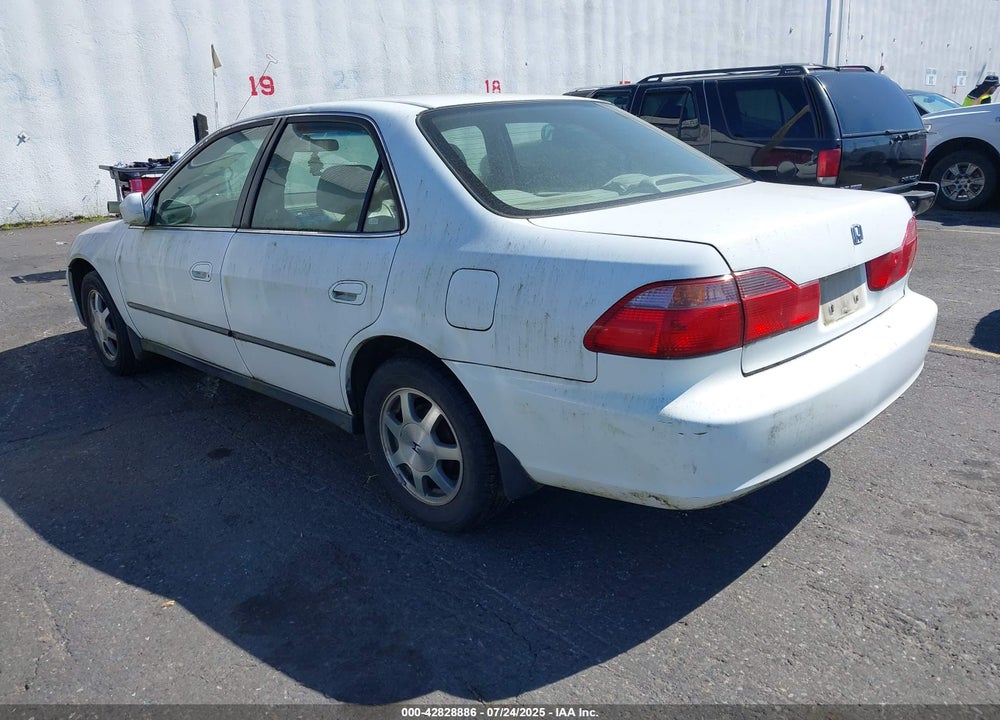 1999 HONDA ACCORD VIN: JHMCG5640XC055216