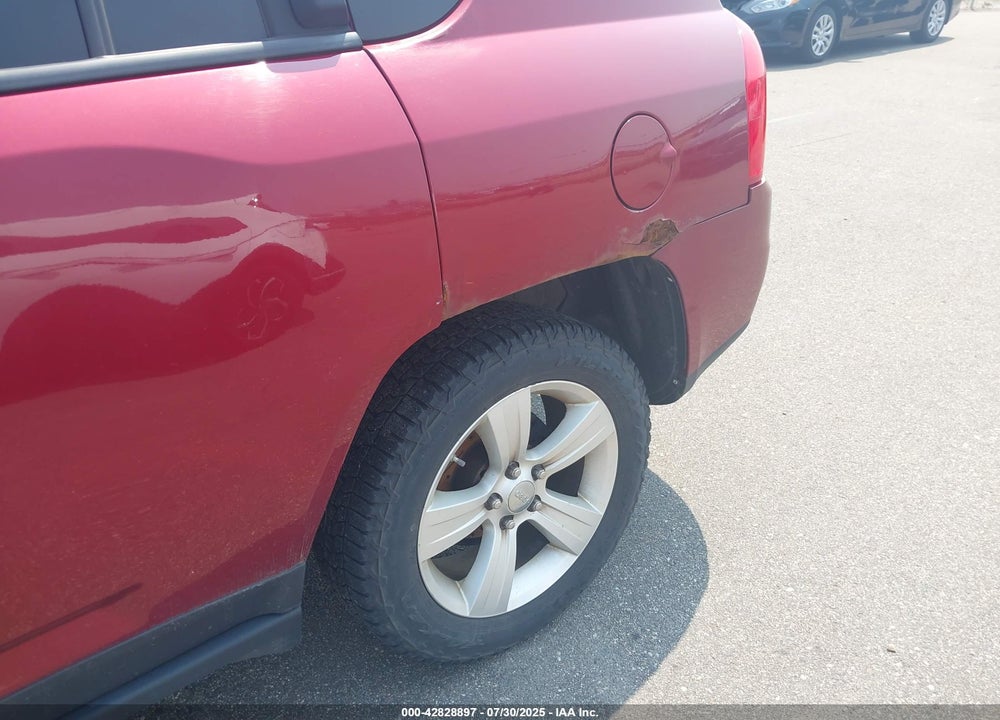 2011 JEEP COMPASS VIN: 1J4NF1FB0BD180184