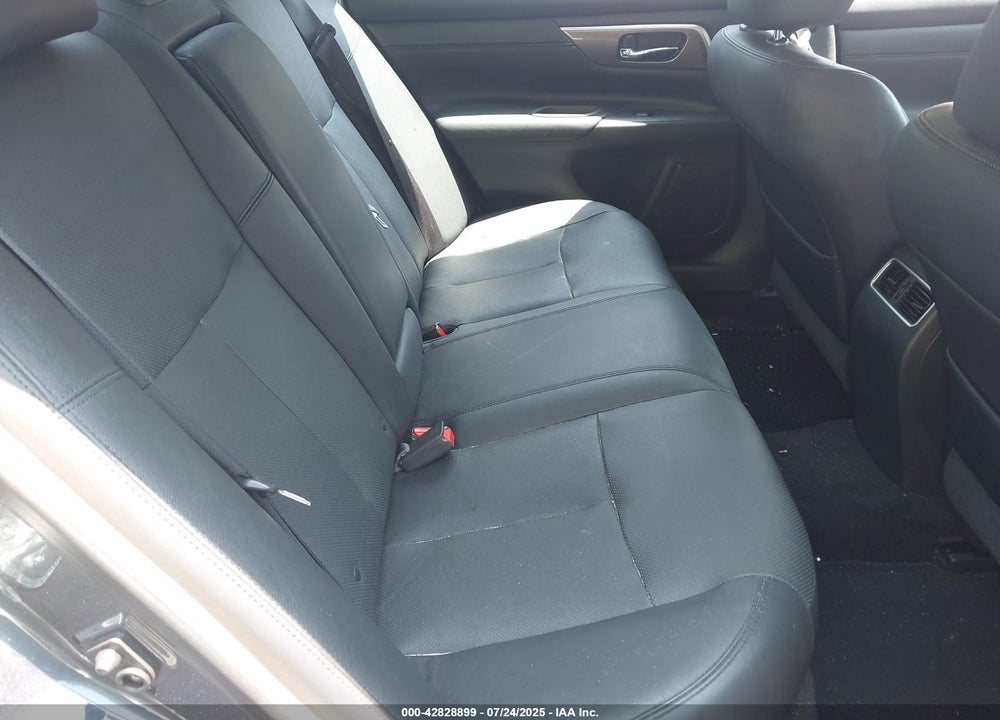 2013 NISSAN ALTIMA VIN: 1N4AL3AP4DC215058