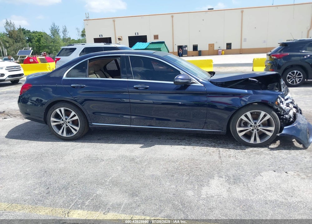 2018 MERCEDES-BENZ C 300 VIN: WDDWF4JB8JR350902