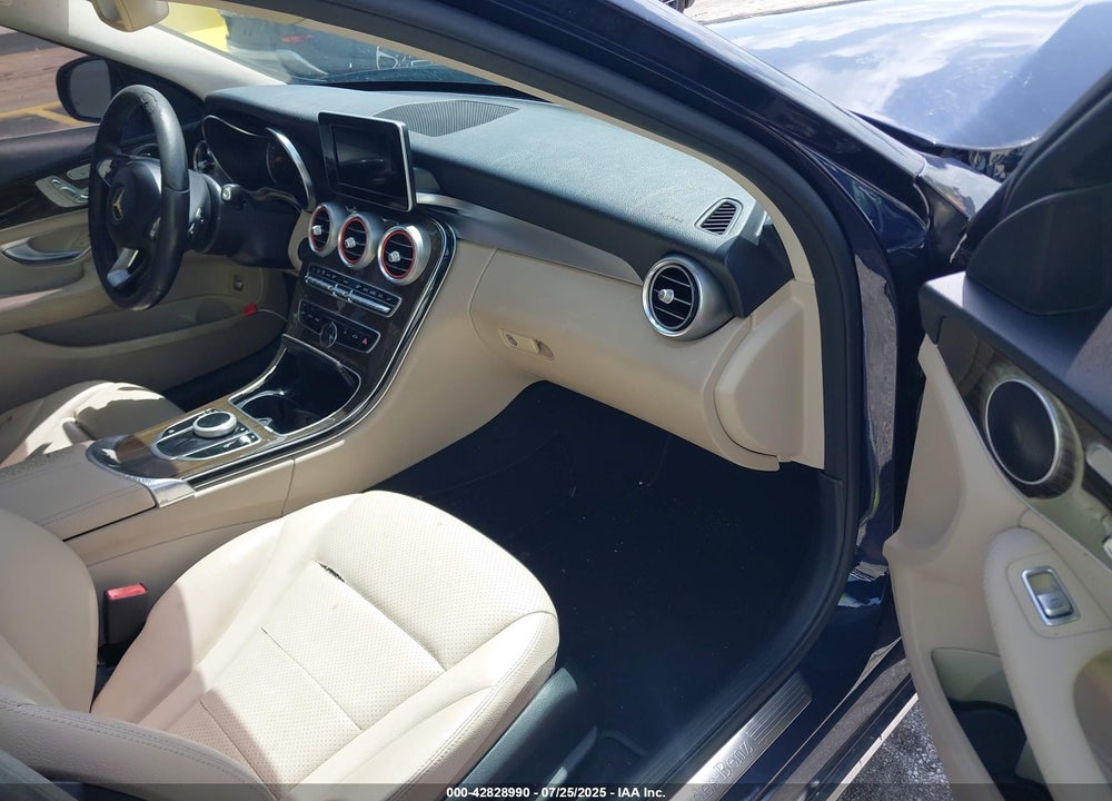 2018 MERCEDES-BENZ C 300 VIN: WDDWF4JB8JR350902